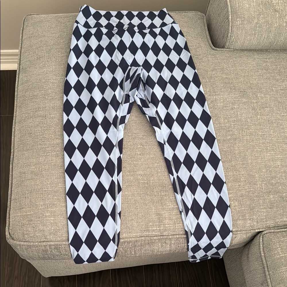 BuffBunny Blue Diamond Leggings